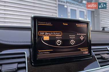 Седан Audi A8 2011 в 