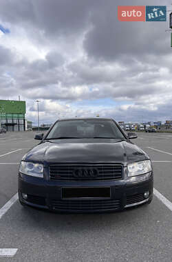 Седан Audi A8 2004 в 