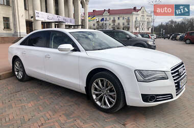 Седан Audi A8 2012 в 
