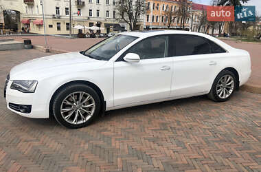 Седан Audi A8 2012 в 