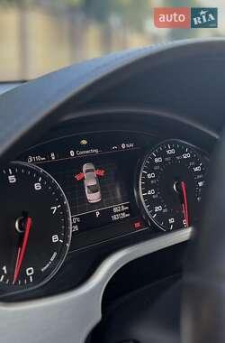 Седан Audi A8 2012 в 