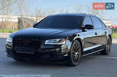 Седан Audi A8 2015 в 