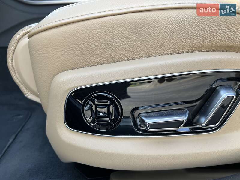 Седан Audi A8 2020 в Виннице