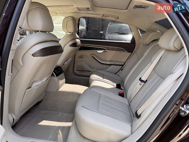 Седан Audi A8 2019 в Одессе