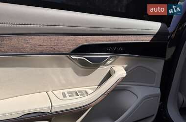 Седан Audi A8 2019 в 