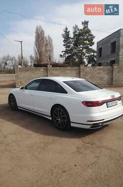 Седан Audi A8 2021 в 