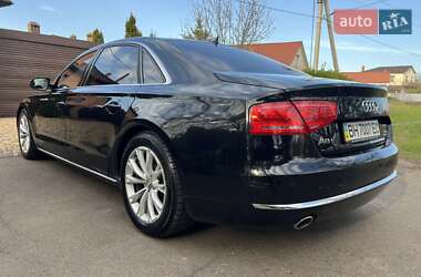 Седан Audi A8 2012 в 