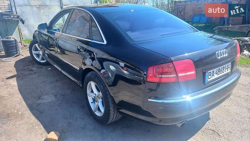 Седан Audi A8 2006 в Бершади