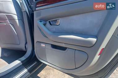Седан Audi A8 2006 в 