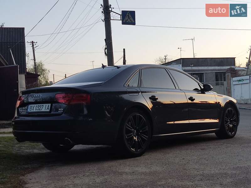 Седан Audi A8 2013 в Житомире