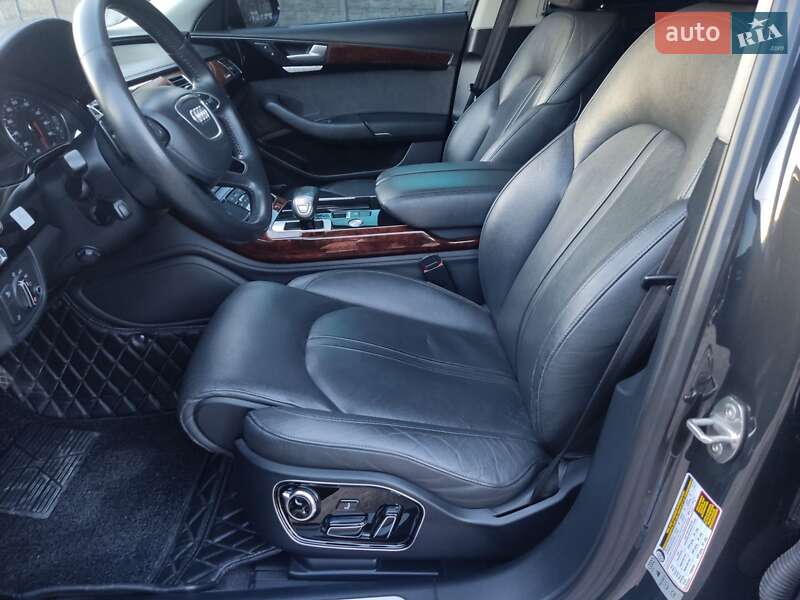 Седан Audi A8 2013 в Житомире