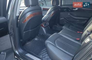 Седан Audi A8 2013 в 