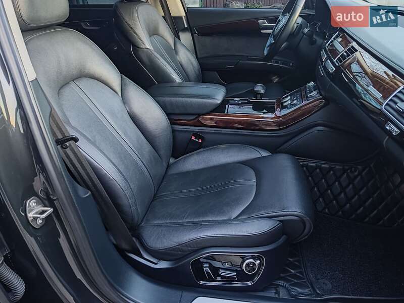 Седан Audi A8 2013 в Житомире