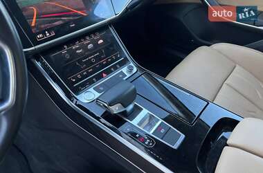 Седан Audi A8 2018 в 