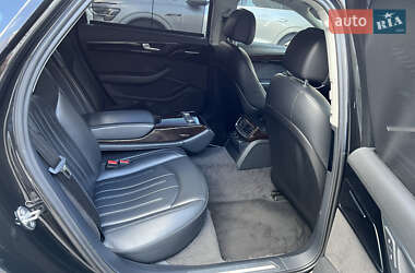 Седан Audi A8 2017 в 