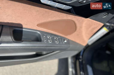 Седан Audi A8 2013 в 