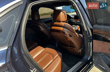 Седан Audi A8 2013 в 