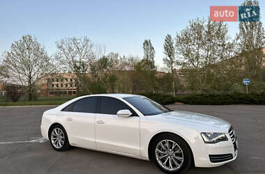 Седан Audi A8 2012 в 