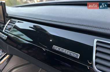 Седан Audi A8 2012 в 