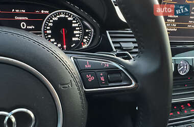Седан Audi A8 2012 в 