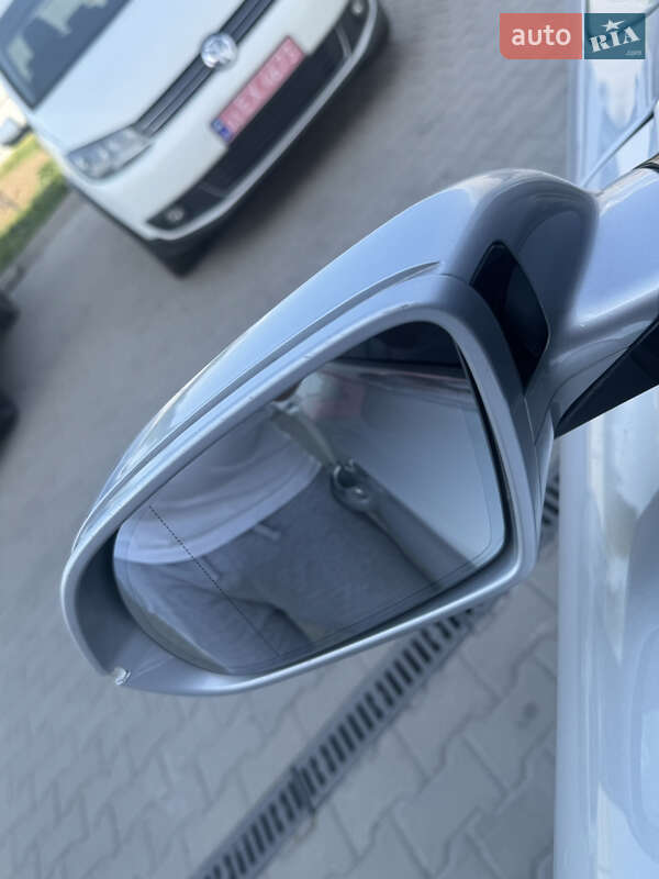 Седан Audi A8 2010 в Лубнах
