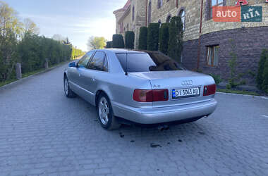 Седан Audi A8 1996 в 