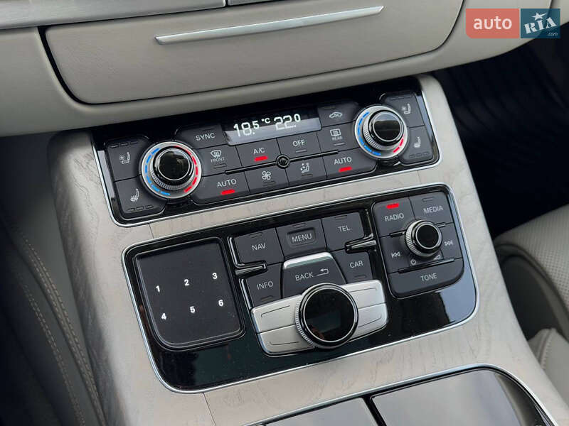 Седан Audi A8 2013 в Киеве