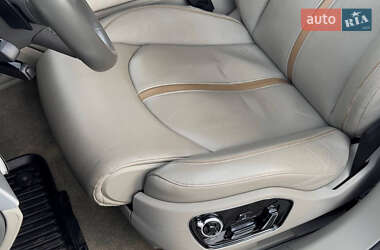 Седан Audi A8 2013 в 