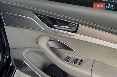 Седан Audi A8 2013 в 