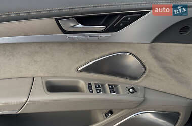 Седан Audi A8 2013 в 