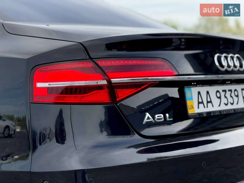 Седан Audi A8 2013 в Киеве