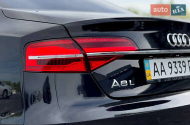 Седан Audi A8 2013 в 