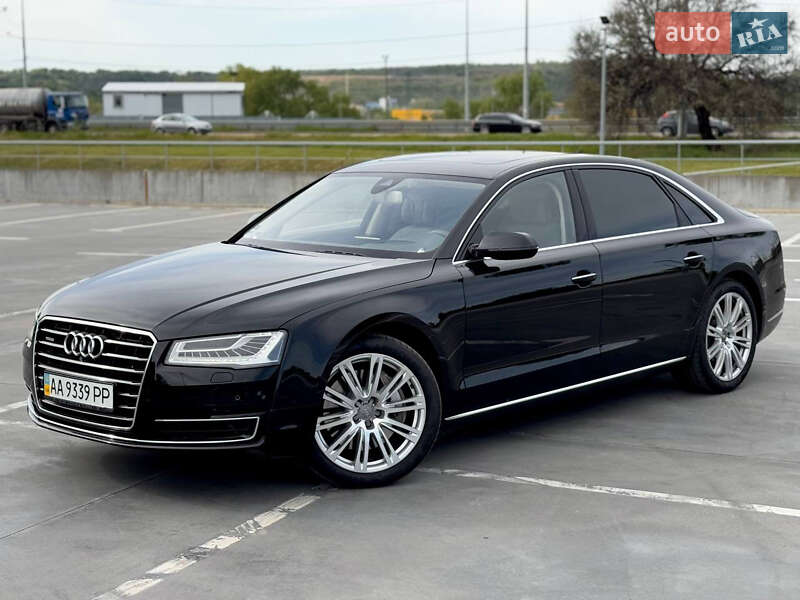 Седан Audi A8 2013 в 