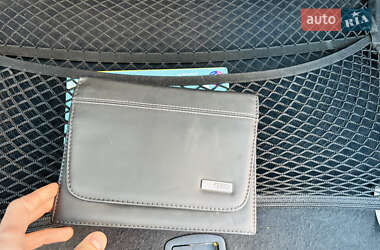 Седан Audi A8 2015 в 