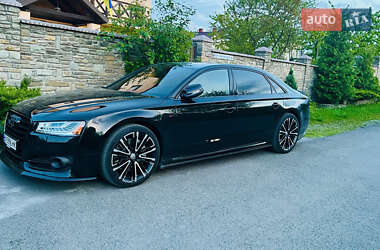 Седан Audi A8 2015 в 
