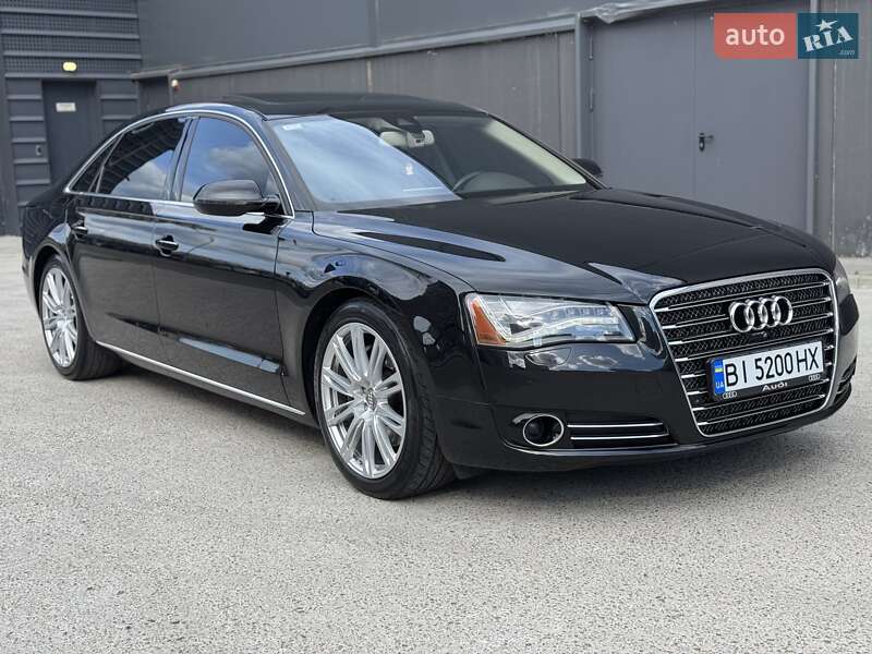 Седан Audi A8 2013 в 