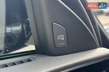 Седан Audi A8 2013 в 