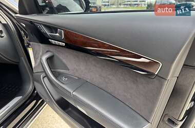 Седан Audi A8 2013 в 