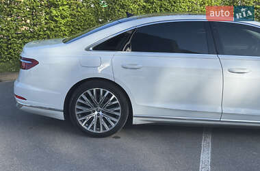 Седан Audi A8 2020 в 
