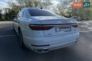 Седан Audi A8 2020 в 
