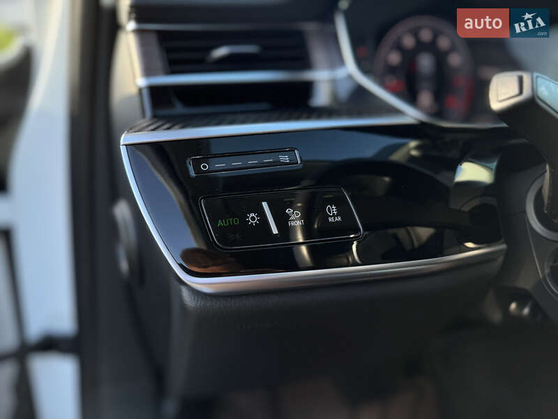 Седан Audi A8 2020 в Киеве