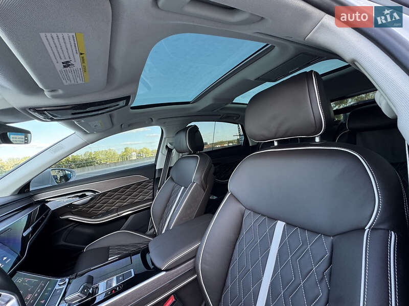 Седан Audi A8 2020 в Киеве