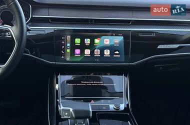 Седан Audi A8 2020 в 