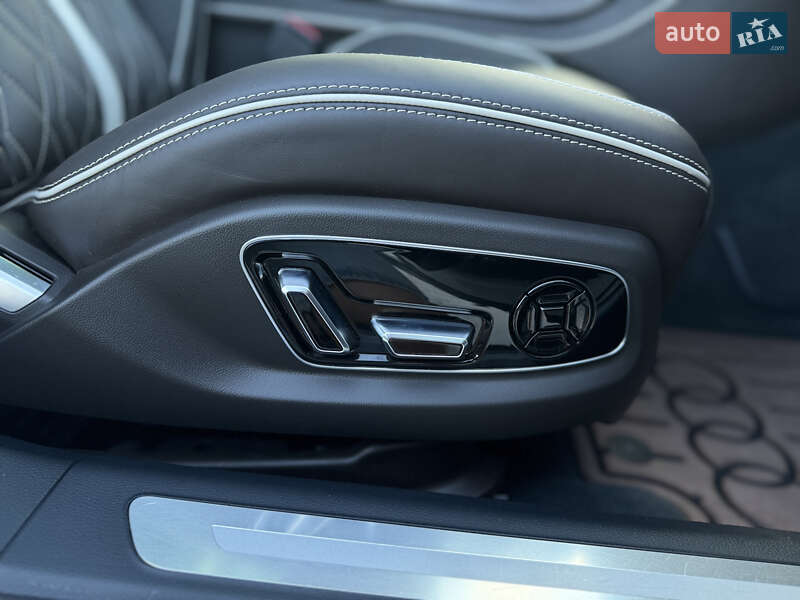 Седан Audi A8 2020 в Киеве