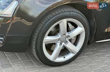 Седан Audi A8 2012 в 
