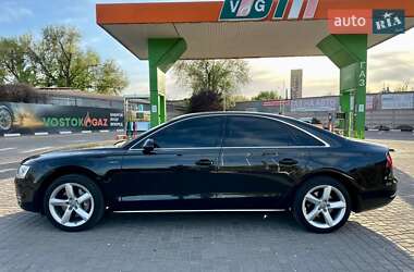 Седан Audi A8 2012 в 