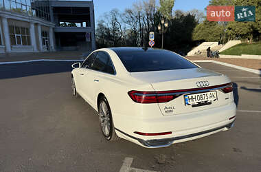 Седан Audi A8 2019 в 