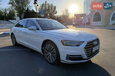 Седан Audi A8 2019 в 