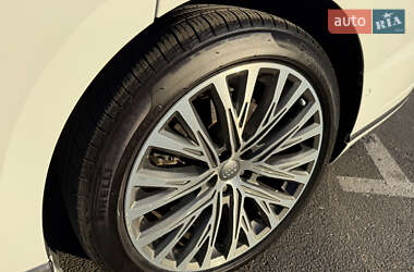 Седан Audi A8 2019 в 