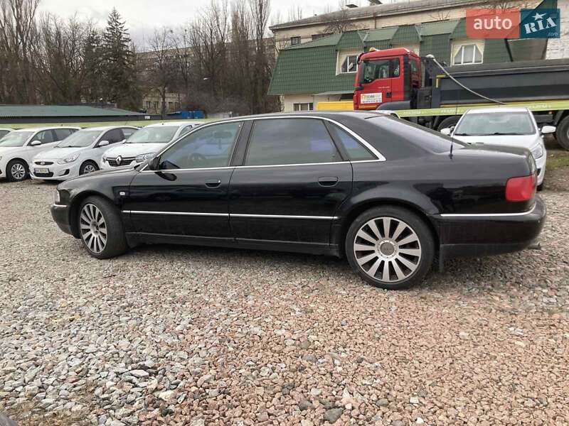 Седан Audi A8 2001 в Киеве